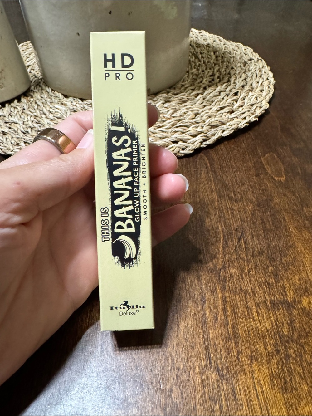 Italia Deluxe HD Pro Banana Glow Face Primer Brightening 18mL NEW